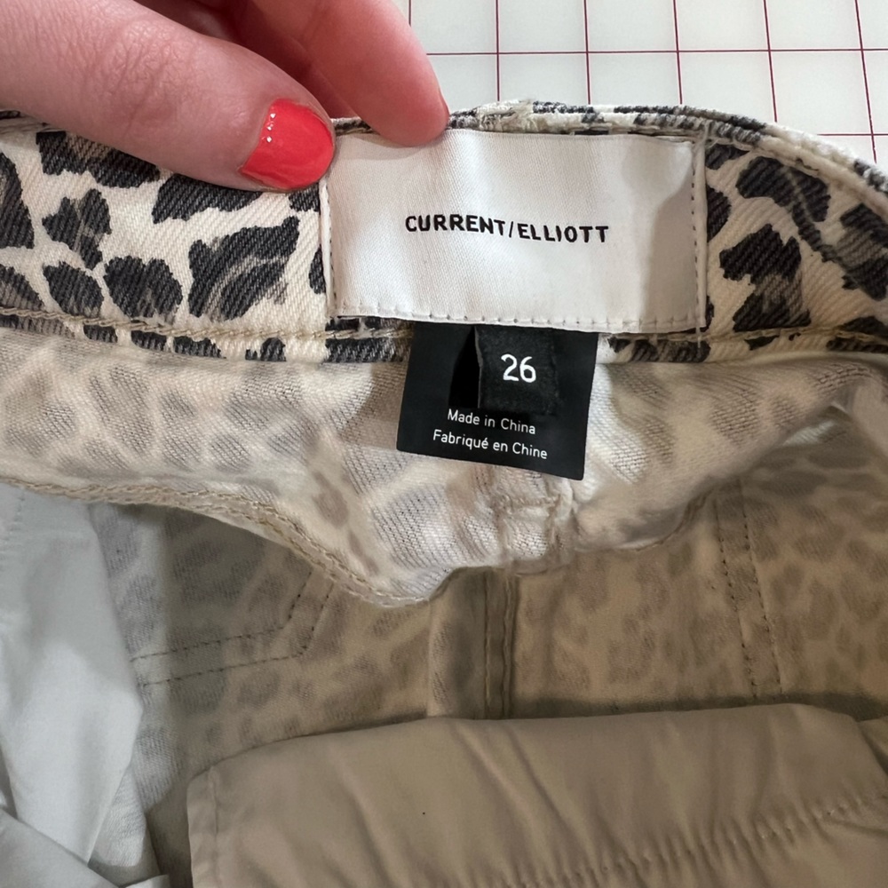 Current/Elliot size 26 cream and gray cheetah animal print denim mini skirt - Picture 6 of 11